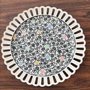 10:03 Martha Stewart Black Floral Serving Plate